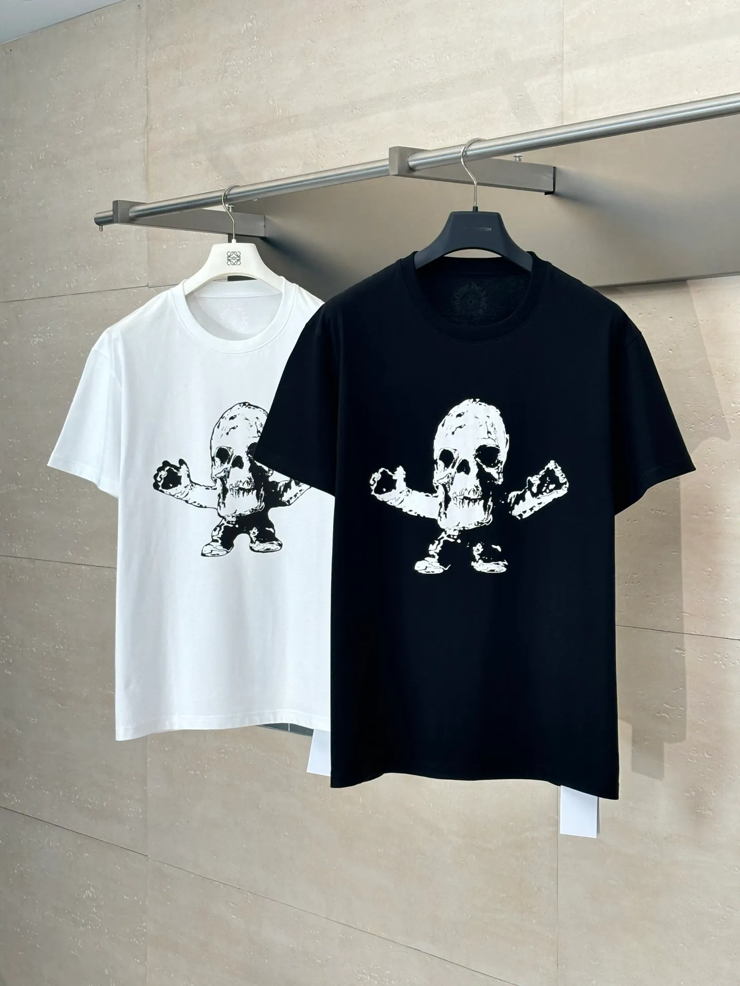 🅿️270 Come Hearts*/Cro Heart 25Ss new FOTI skull printed short-sleeved T-shirt. The fabric is made of 26-woven 200g cotton. The printing is made of black ink. Water slurry printing. Customized supporting accessories. Size: S/M/L